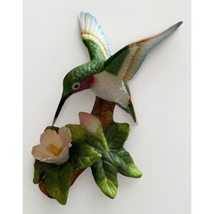 Vintage  La Vie Hummingbird‎ Figurine Hand Painted Bisque Porcelain 4.25" high